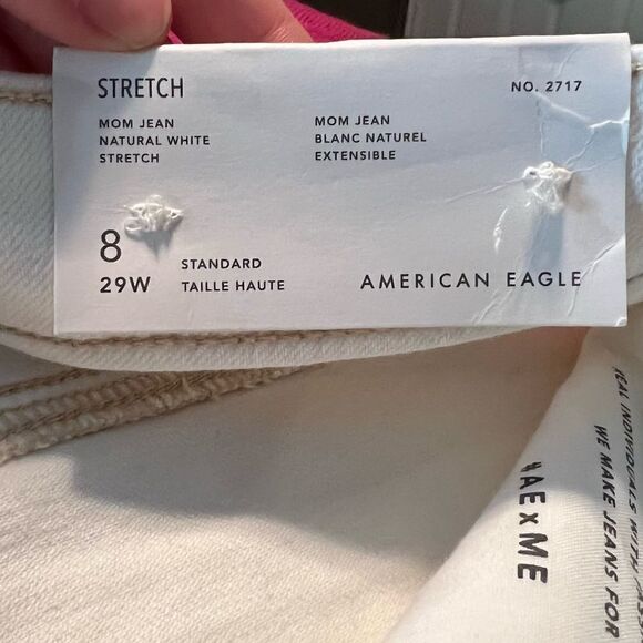 NWT! American eagle mom jean in natural white‎ - Picture 10 of 16